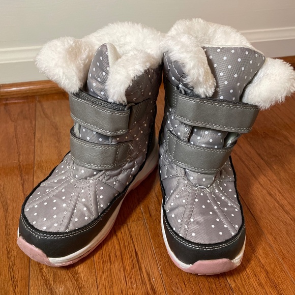 Carters Girls Snow Boots Size 12 Gray/White/Pink Polka Dot Fur Trim - Picture 1 of 8